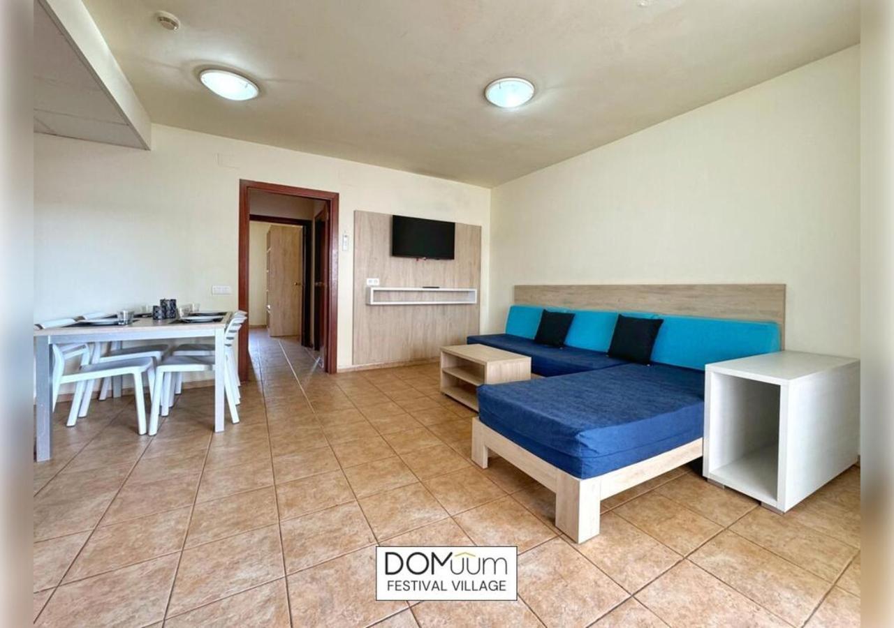 Domuum Holidays - Festival Village Salou Exterior foto