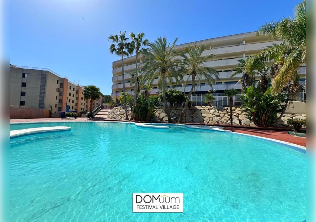 Domuum Holidays - Festival Village Salou Exterior foto